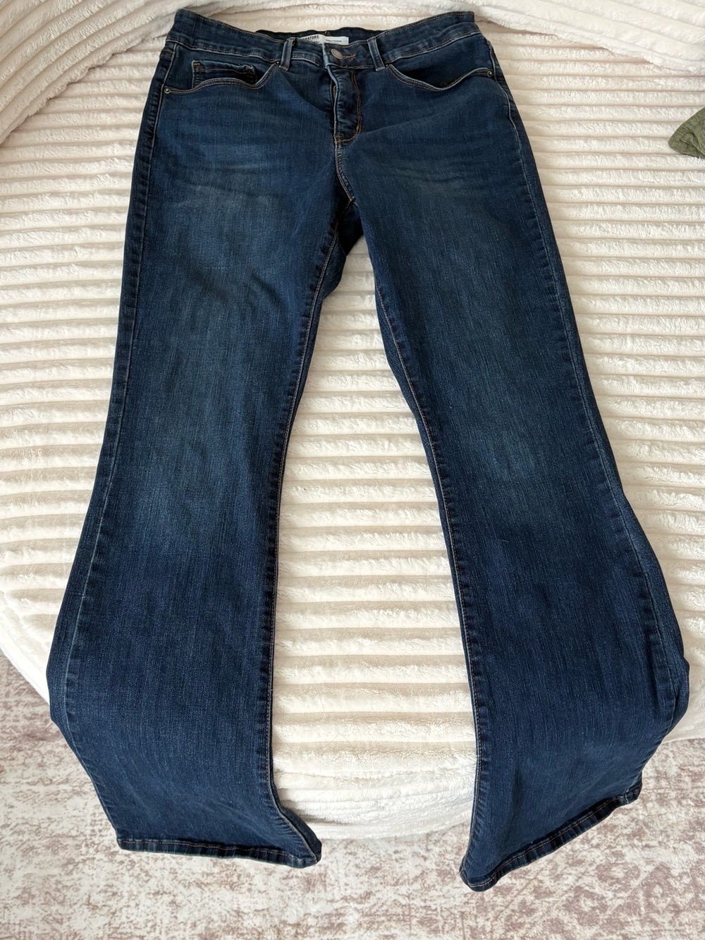 Levis Dark Blue Women's Bootcut Jeans